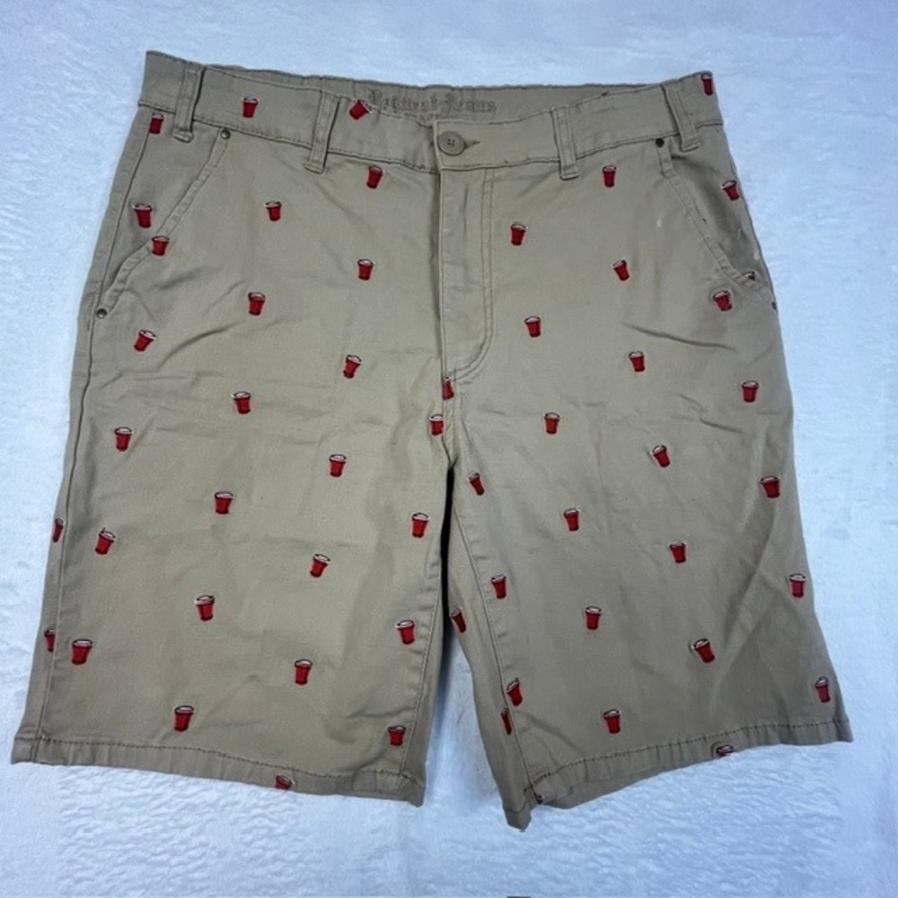 Request Jeans Mens Khaki Tan Red Solo Cup Embroidered Chino Shorts Size 36